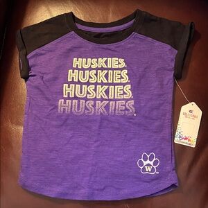 NWT Colosseum University of Washington Youth T-Shirt